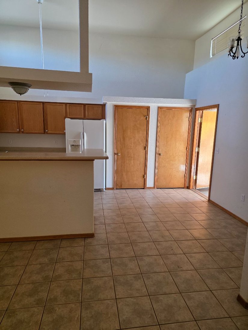 Vacant great room and kitchen waiting for staging, Las Cruces NM